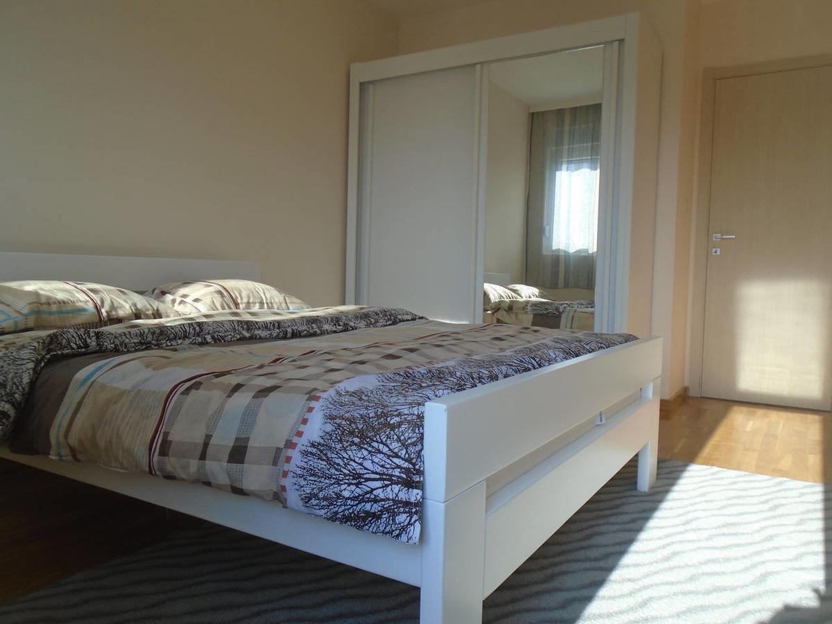 Fantastic Brand New Apartment Подгорица Екстериор снимка